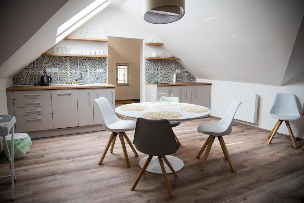 Apartman Veritas Микулов Экстерьер фото